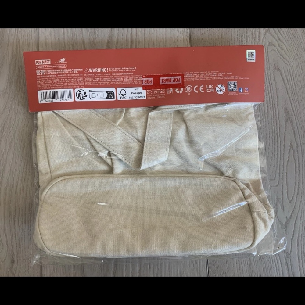 Popmart Labubu Beijing Tote Bag New Canvas Cream - Picture 3 of 10
